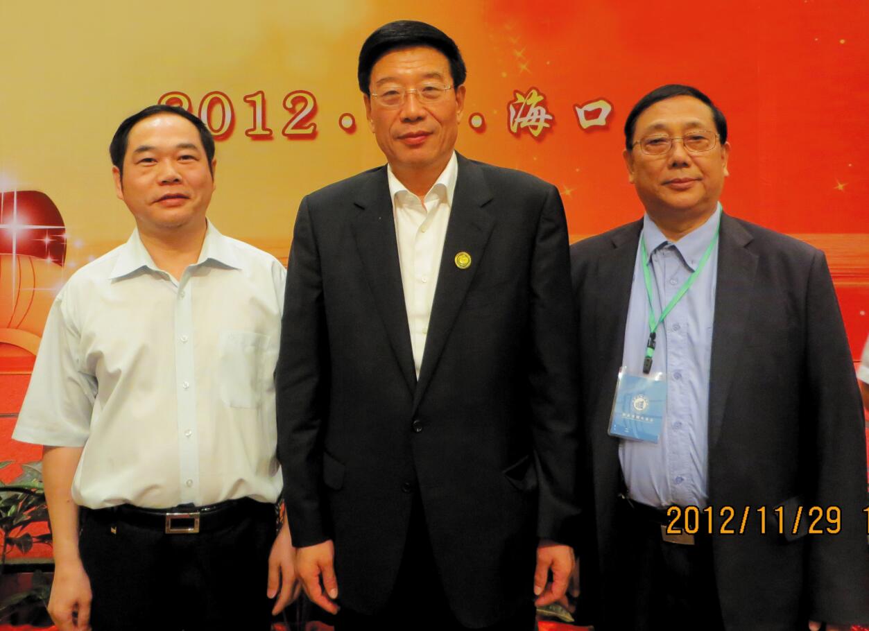 2012年，時(shí)任湖南省委書(shū)記徐守盛蒞臨?？谝暡?jpg